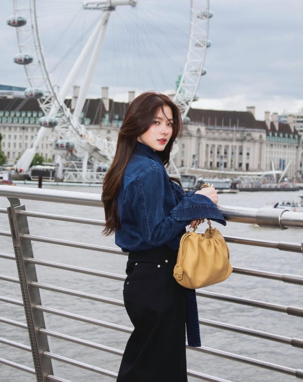 เปิดวาร์ปสาวสวย ใบเฟิร์น พิมพ์ชนก 1