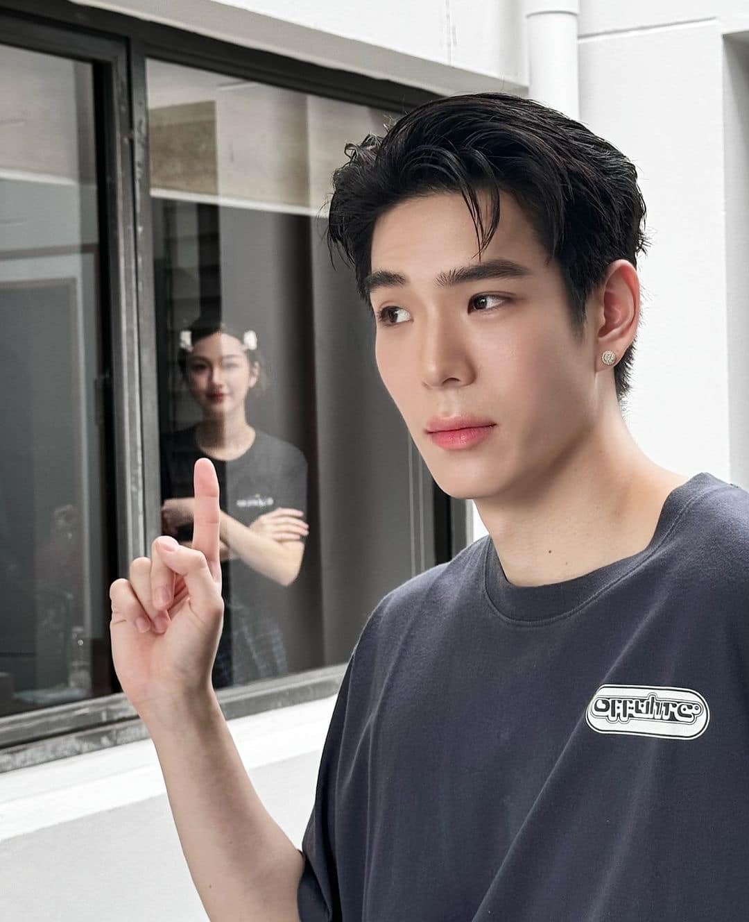เปิดวาร์ปหนุ่มหล่อ เจเจ 5