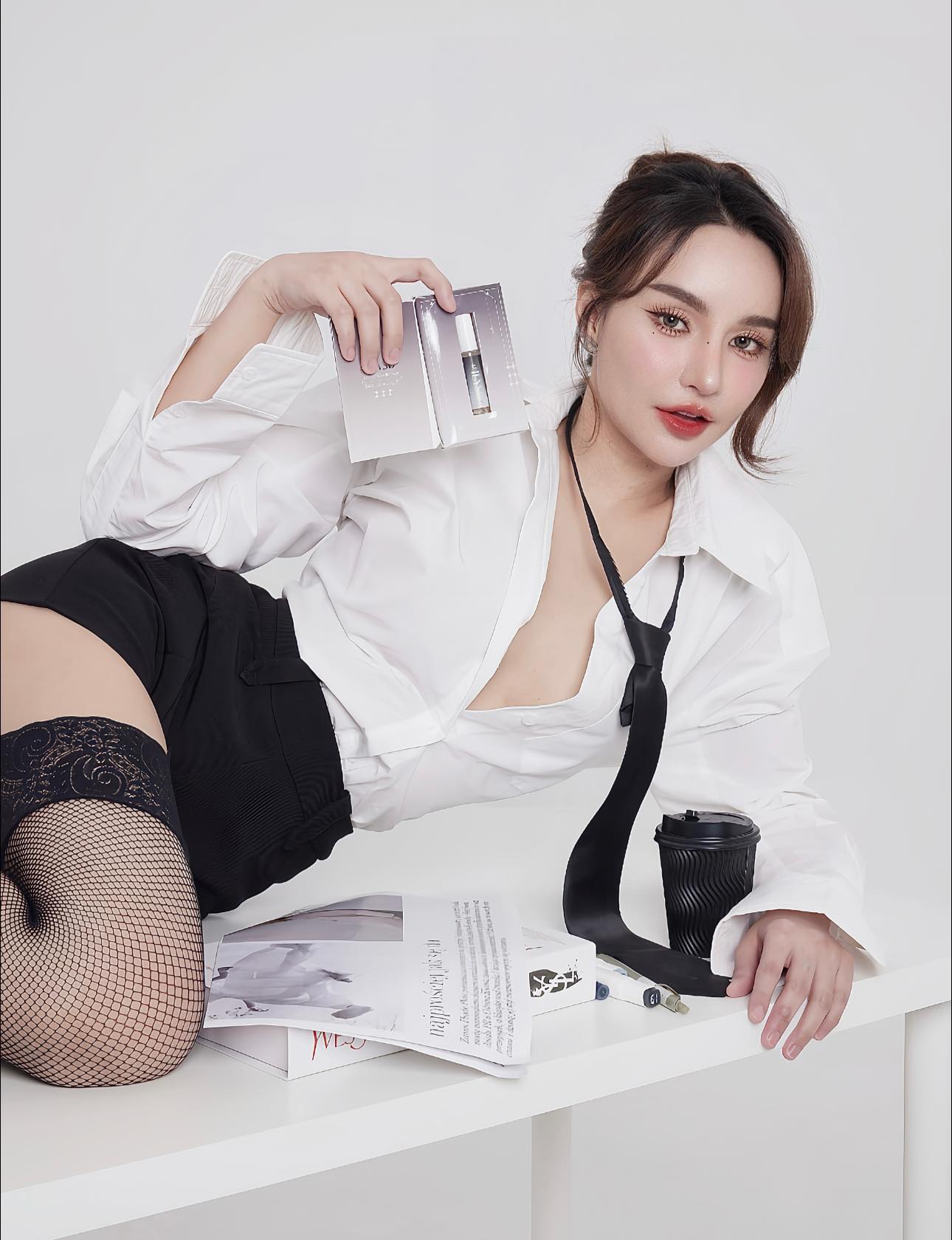เปิดวาร์ปสาวสวย นิวนิว เอวเด้ง 2