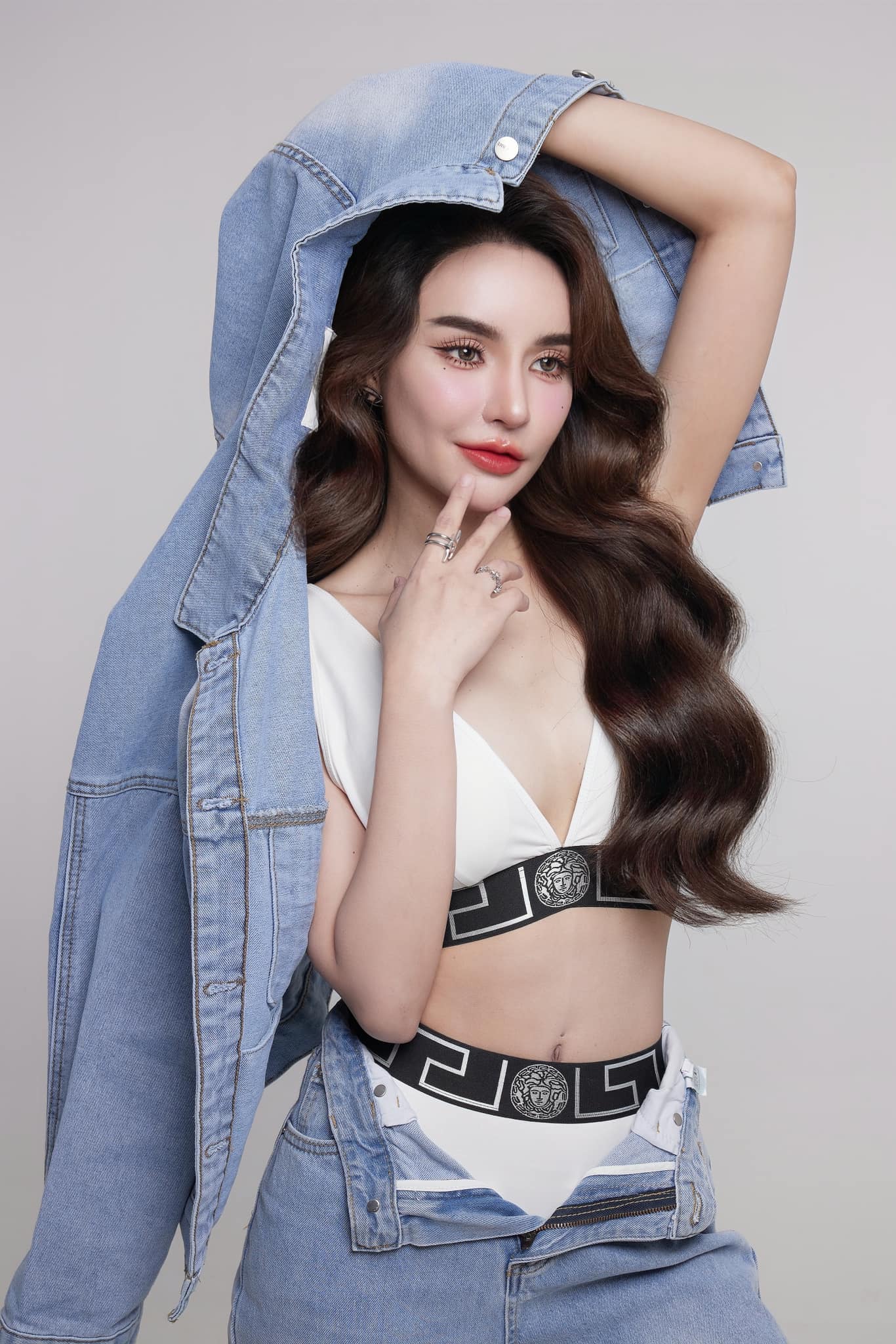 เปิดวาร์ปสาวสวย นิวนิว เอวเด้ง 13