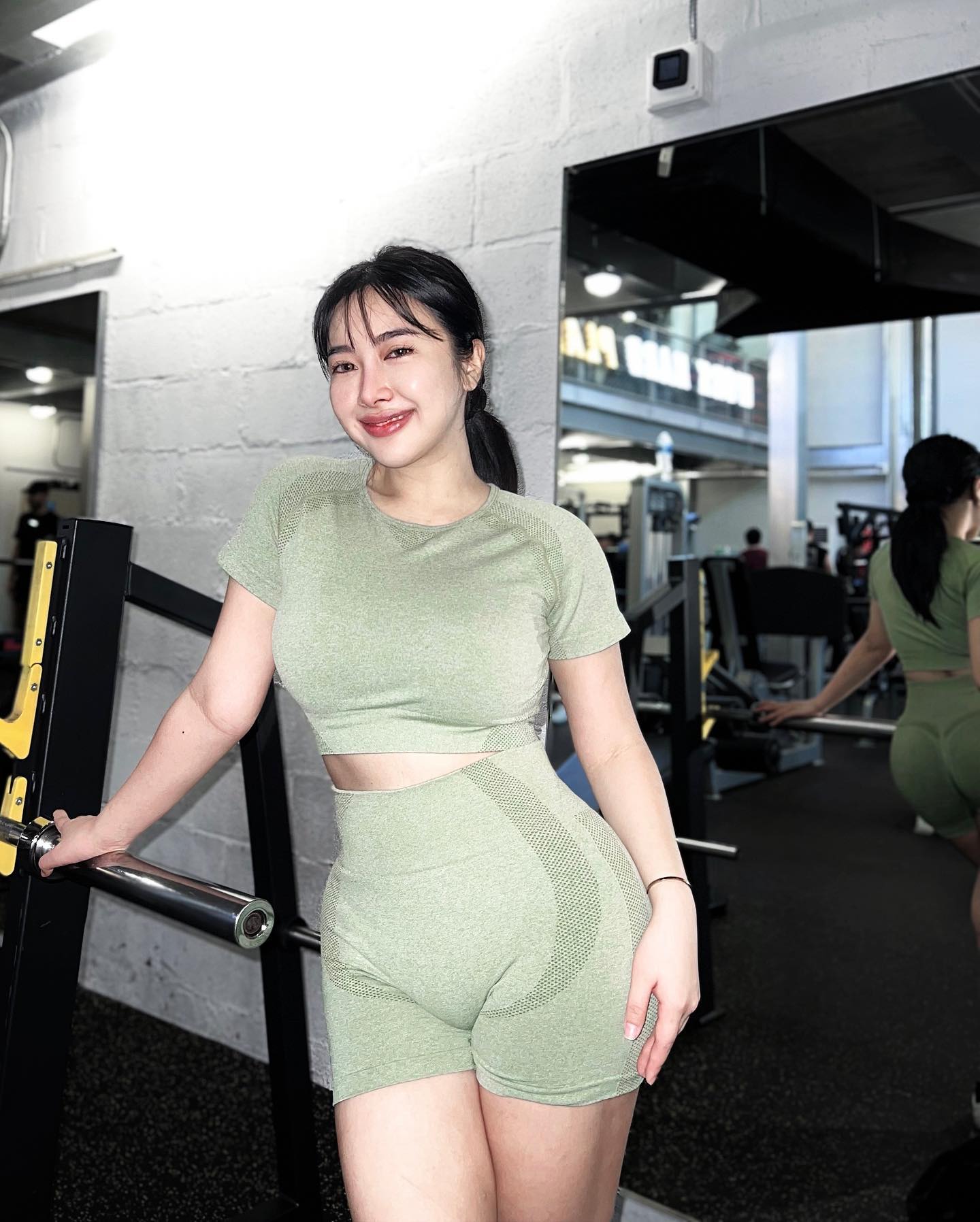 เปิดวาร์ปสาวสวย มาย ฮาเร็ม 3