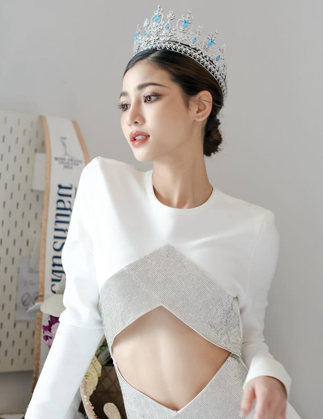 แบม ไพลิน